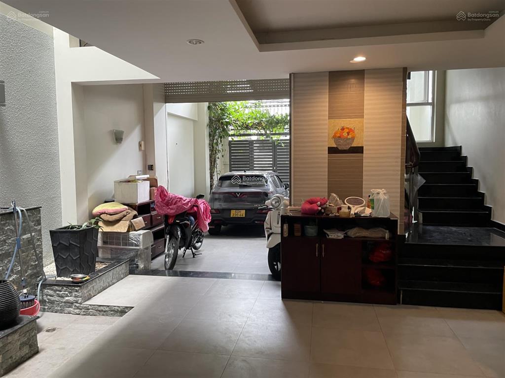 Biệt thự cho thuê mt đường nguyễn thế lộc, khu vip k300. dt 9x20m. trệt 3 lầu. gara ô tô.