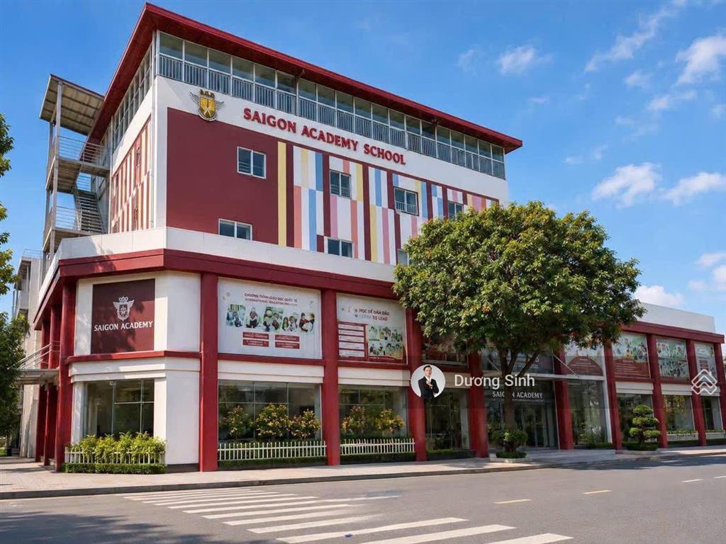 Siêu phẩm cho thuê 3mt đường hoàng việt. dt 40x25m. 1 trệt 4 lầu. thang máy. phù hợp giáo dục