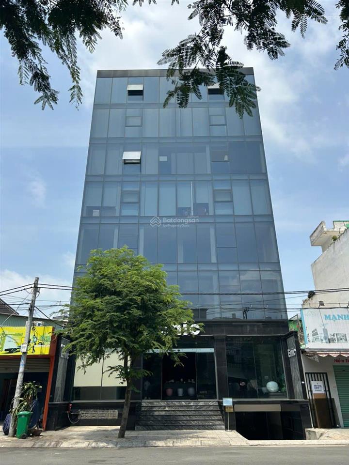 Building cho thuê mặt tiền đường cộng hòa ngay lotte. dtsd 1.330m2. 1 hầm  7 tầng