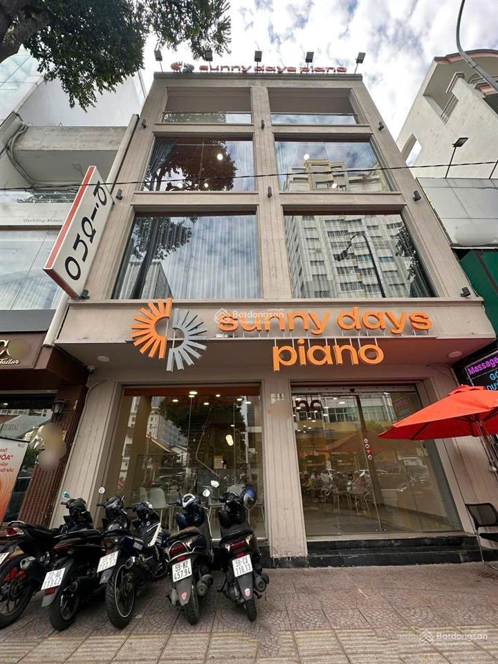 Cho thuê nguyên căn mt lê văn sỹ, phường 1. dt 8x25m. trệt  3 tầng. nhà trống suốt.