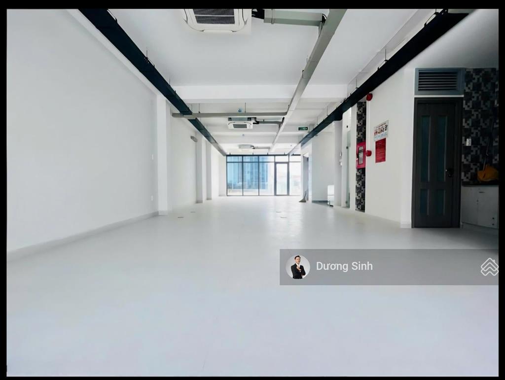 Siêu phẩm cho thuê khu k300. mặt tiền lê trung nghĩa. dt 8x20m. 6 tầng. pccc chuẩn. sàn suốt.
