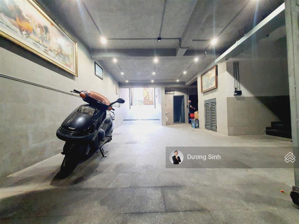 Cho thuê nguyên căn full nội thất đường hồ văn huê, dt 7x20m. hầm, trệt, 4 lầu. thang máy
