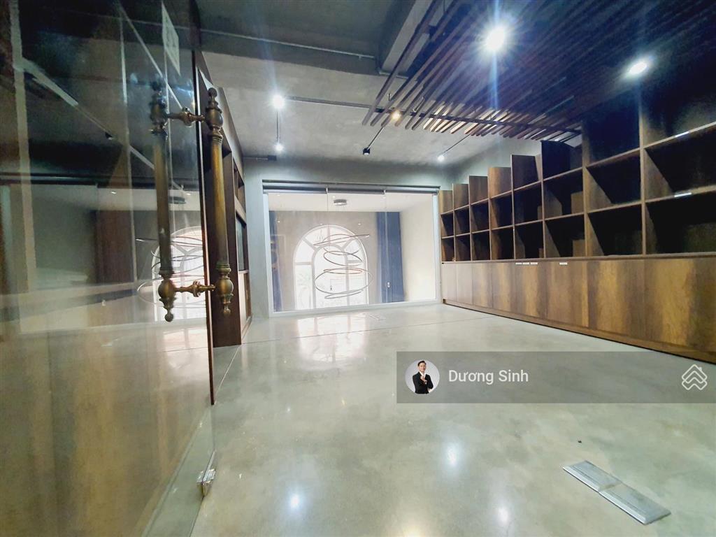 Cho thuê nguyên căn full nội thất đường hồ văn huê, dt 7x20m. hầm, trệt, 4 lầu. thang máy