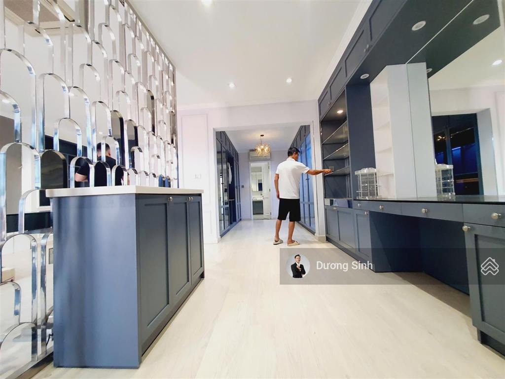 Cho thuê nguyên căn full nội thất đường hồ văn huê, dt 7x20m. hầm, trệt, 4 lầu. thang máy