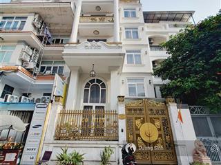 Cho thuê nguyên căn full nội thất đường hồ văn huê, dt 7x20m. hầm, trệt, 4 lầu. thang máy