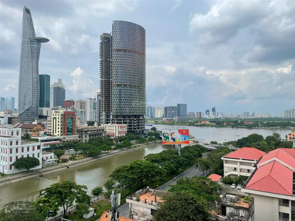 Bán căn hộ 88m2 tại saigon royal residence, 125 triệu/m2, 2pn, 2wc, đông nam