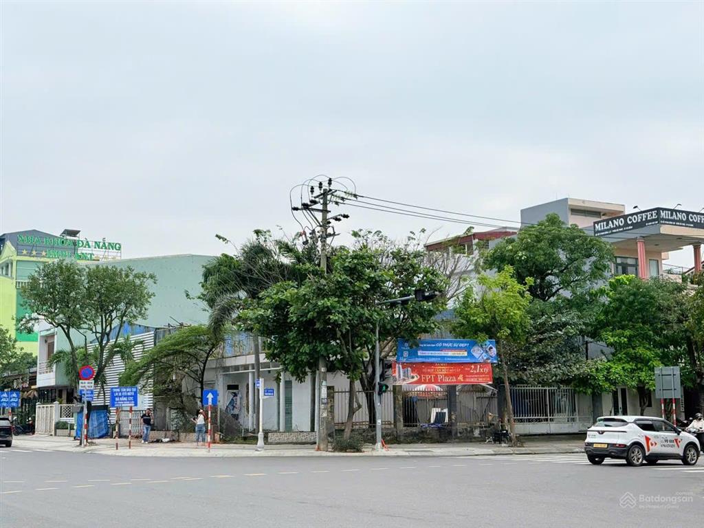 Cho thuê siêu phẩm góc 2 mặt tiền đường 2/9 gần 800m2