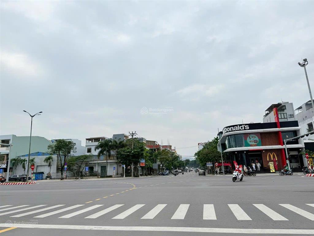 Cho thuê siêu phẩm góc 2 mặt tiền đường 2/9 gần 800m2