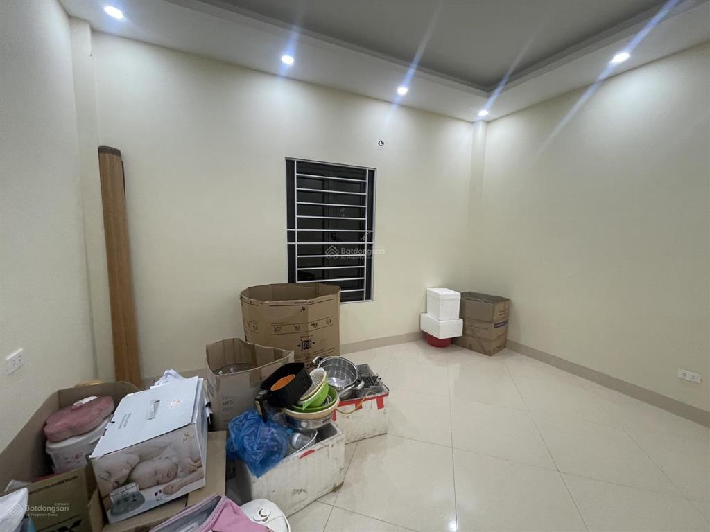 Bán nhà ngô gia tự 6.99 tỷ 42 *4 tầng, nội thất, khu dân trí cao, gần dự án tiềm năng, sổ vuông