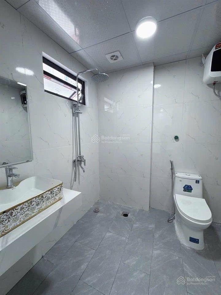 Cho thuê nhà 5 tầng mới xây, thanh am, ngô gia tự 7,5 triệu tháng 3pn khép kín, ảnh thật