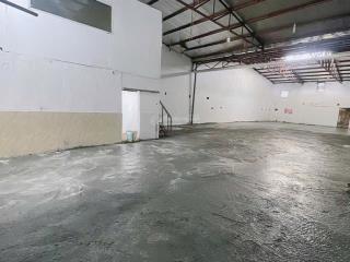 Cho thuê kho 420m xe tải vào kho, phú viên gần câu chương dương