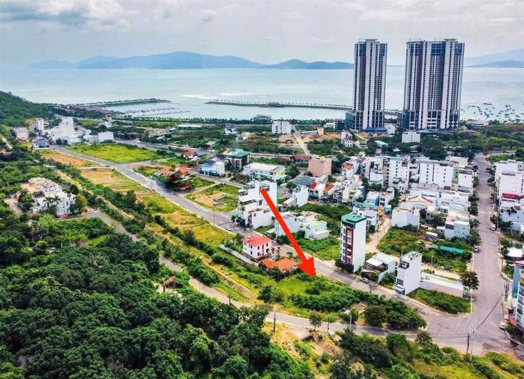 Bán lô đất 320m2 gần bên du thuyền mặt tiền đường triệu quang phục . giá  47,5tr/ m2 quá trời rẻ