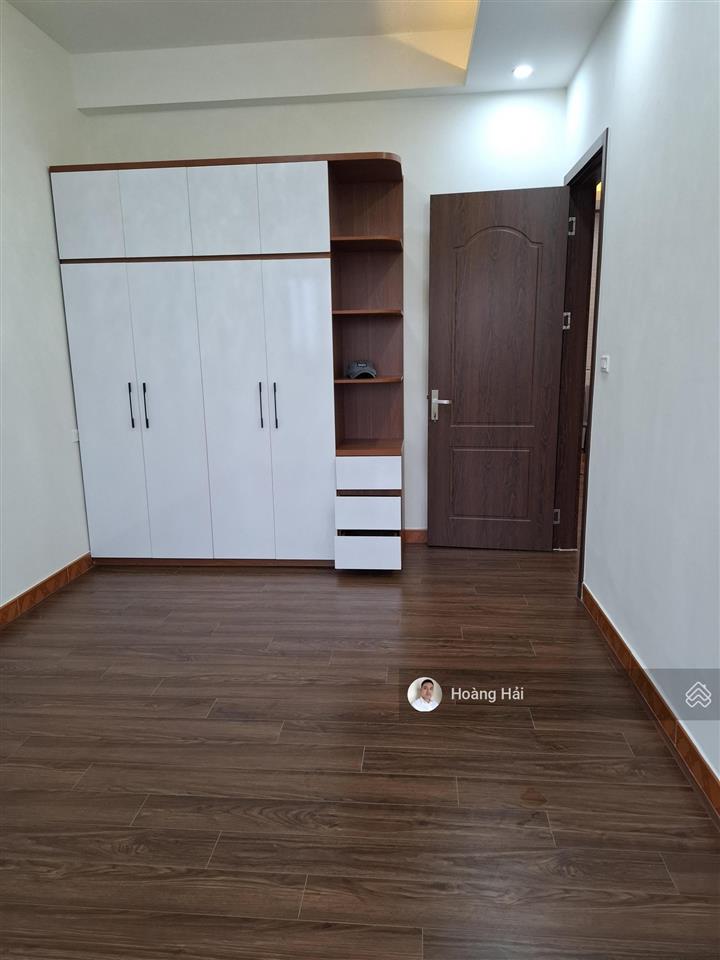 Chung cư việt hưng 75m2 2 phòng ngủ 2 ban công cực thoáng chỉ 4,38 tỷ