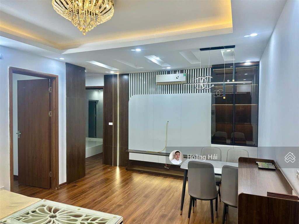 Bán chcc việt hưng 58m 2pn/2wc full nội thất sang xịn mịn chỉ 3,95 tỷ
