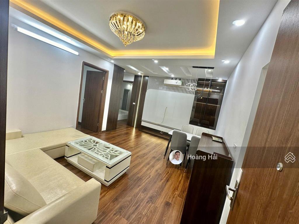 Bán chcc việt hưng 58m 2pn/2wc full nội thất sang xịn mịn chỉ 3,95 tỷ