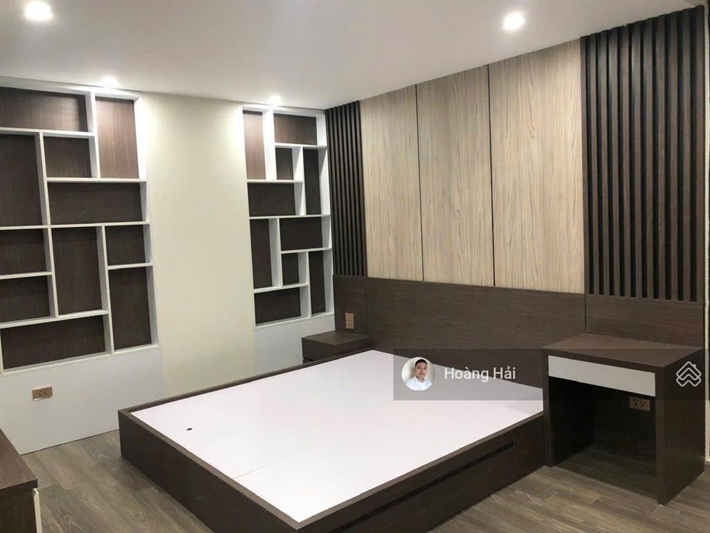 Bán căn hoa hậu green park việt hưng 121m 3 phòng ngủ/2wc ban công đông nam