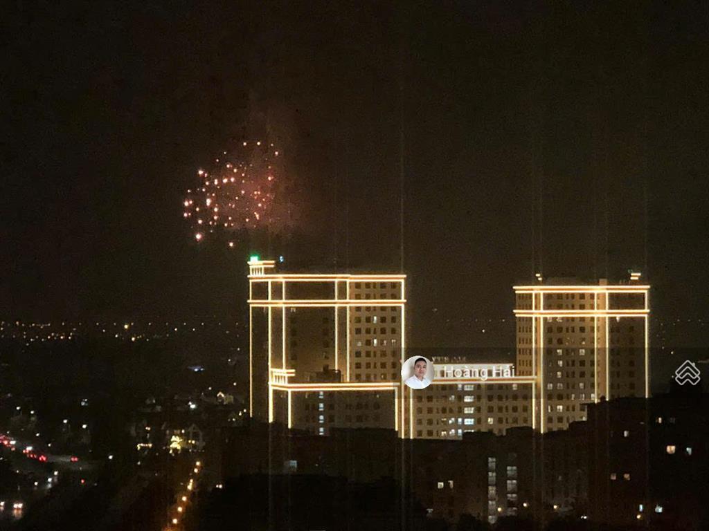 Bán căn hoa hậu green park việt hưng 121m 3 phòng ngủ/2wc ban công đông nam