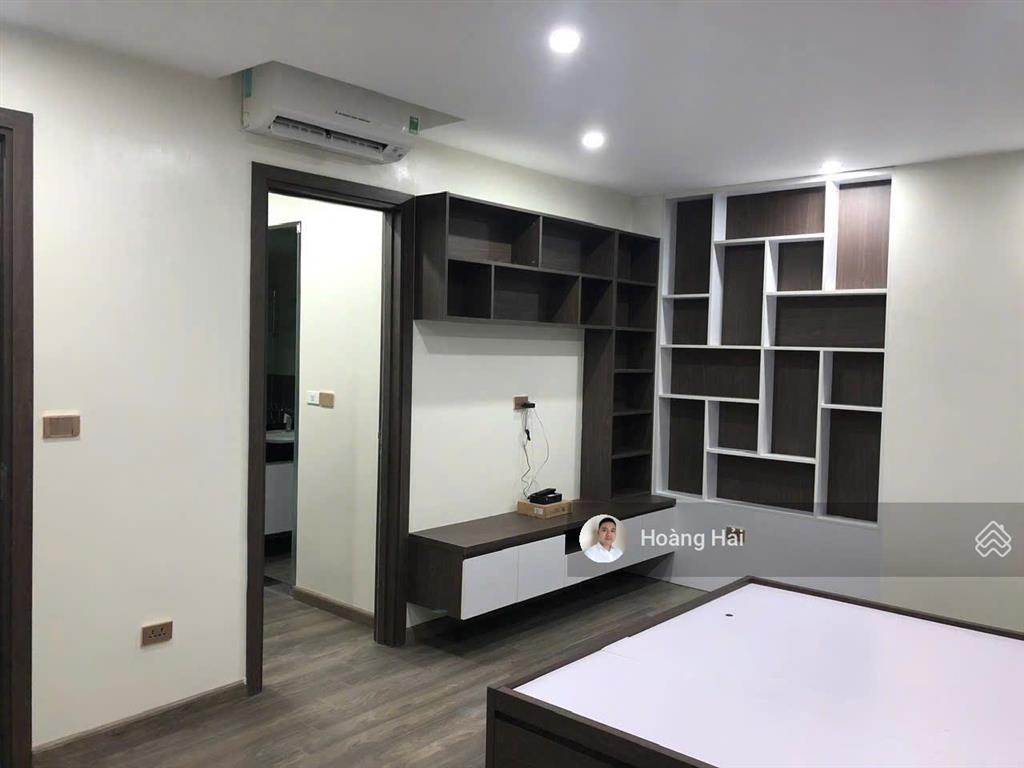 Bán căn hoa hậu green park việt hưng 121m 3 phòng ngủ/2wc ban công đông nam