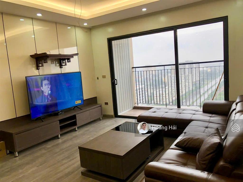 Bán căn hoa hậu green park việt hưng 121m 3 phòng ngủ/2wc ban công đông nam