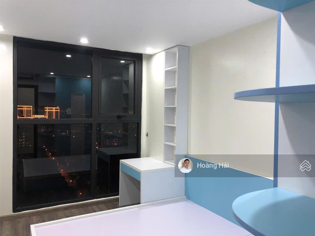 Bán căn hoa hậu green park việt hưng 121m 3 phòng ngủ/2wc ban công đông nam