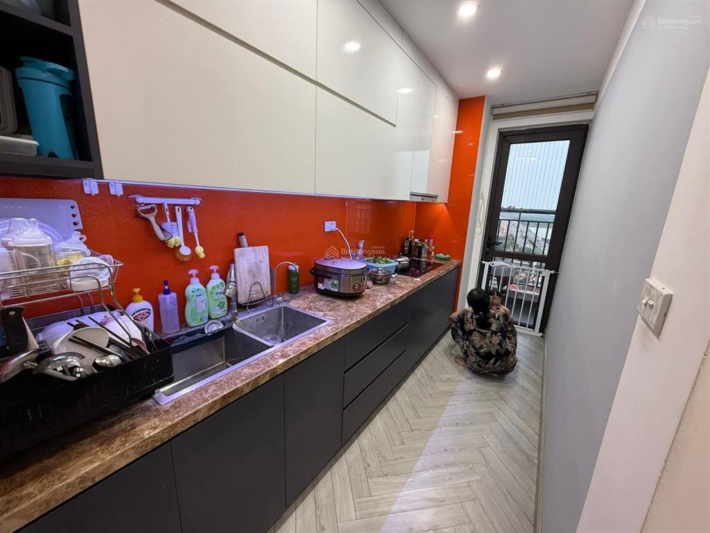 Bán căn hộ ruby 3 phúc lợi 49 m2 full nội thất chỉ 3,3 tỷ