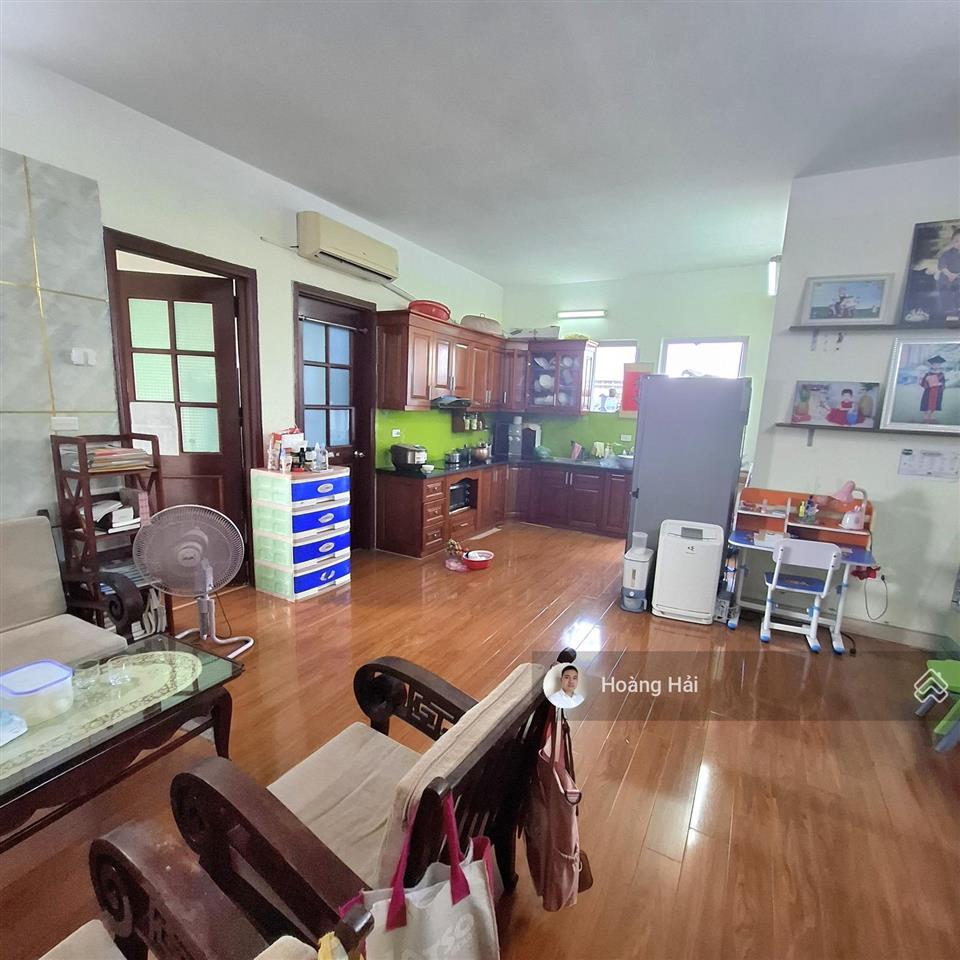 Bán căn góc chcc việt hưng 72m2 2 phòng ngủ chỉ 3,99 tỷ