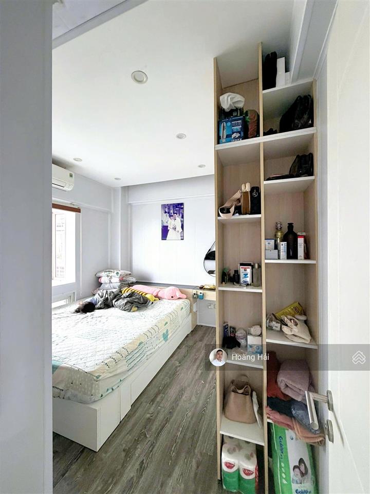 Bán chcc dự án mới kđt việt hưng 73m 2pn/2wc ban công đông nam cực hiếm