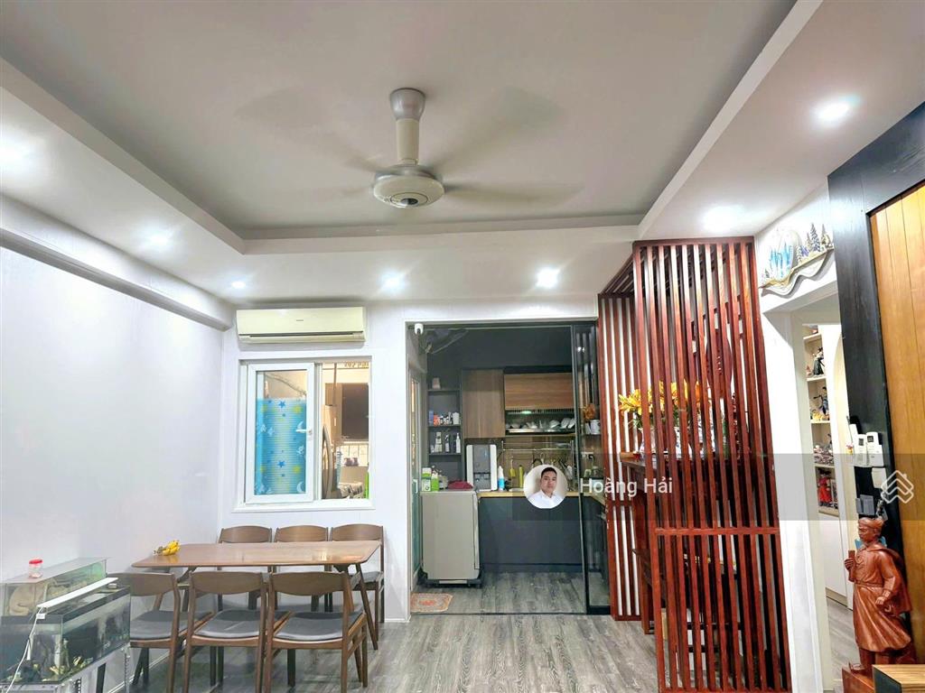 Bán chcc dự án mới kđt việt hưng 73m 2pn/2wc ban công đông nam cực hiếm