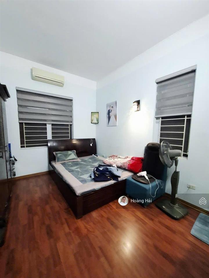 Bán chcc kđt việt hưng 80m 2pn/2wc 2 ban công căn góc thoáng mát giá 3,9 tỷ