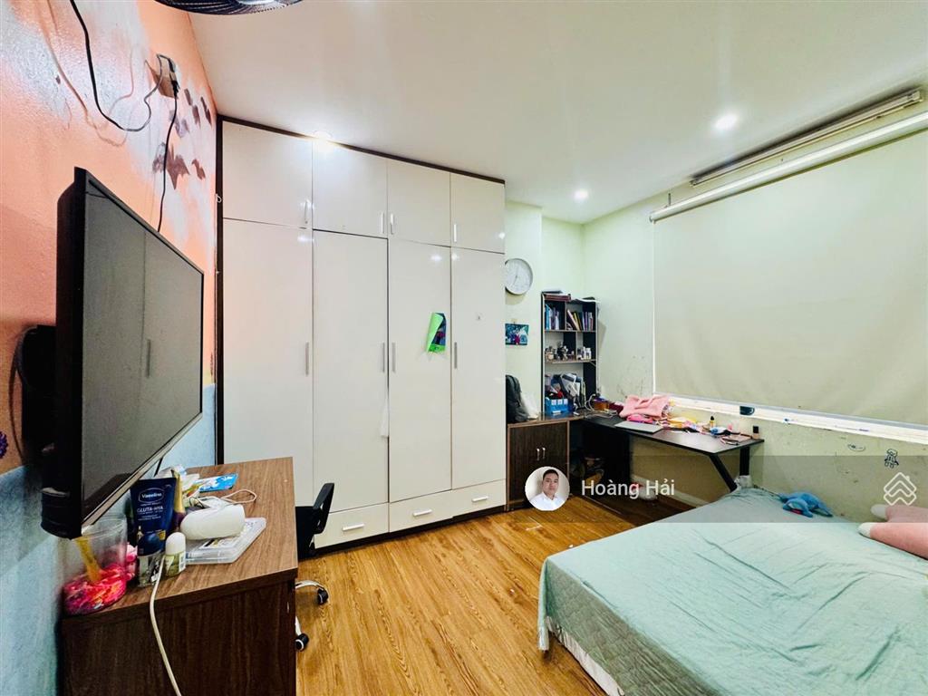 Cực hiếm bán chcc đức giang, hà nội 71m 2 phòng ngủ 2wc thoáng mát giá 3,99 tỷ