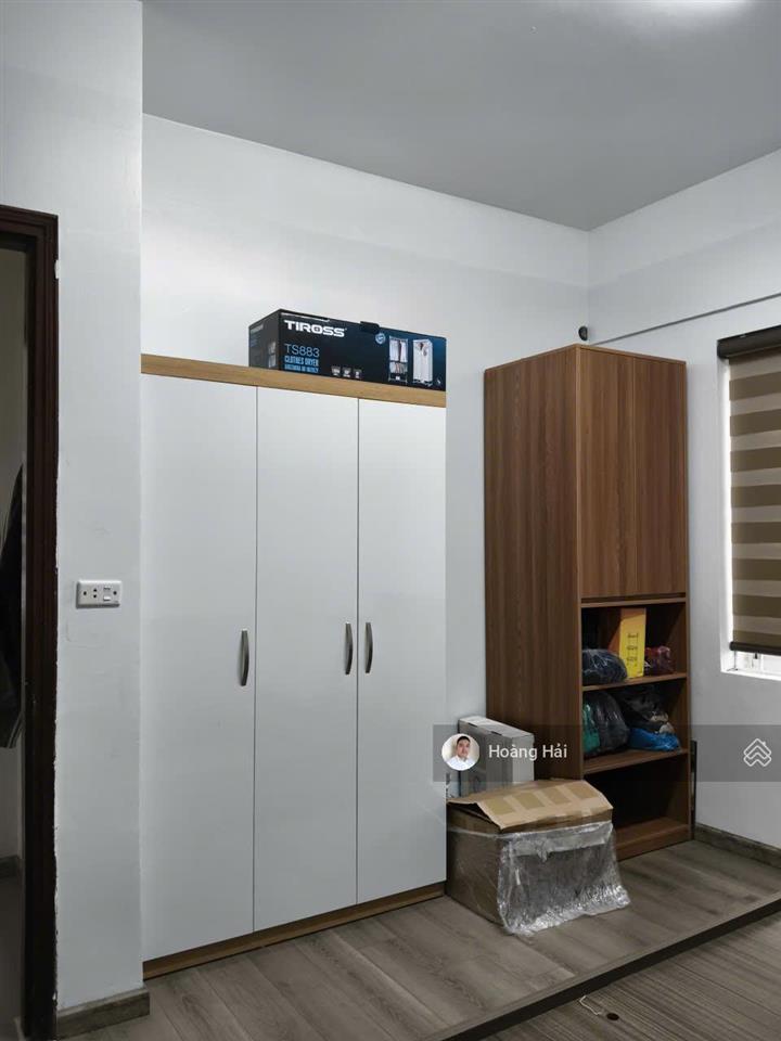 Bán chcc kđt việt hưng 70m, 2pn/2wc căn góc tầng cao thoáng mát chỉ 4.x tỷ