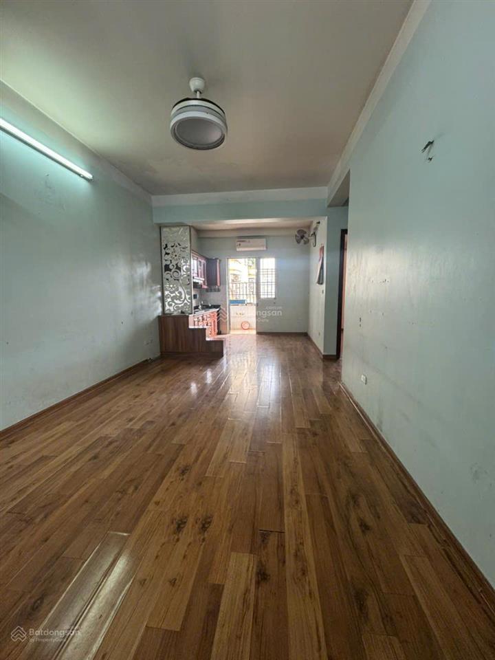 Căn hộ việt hưng 69m² 2 phòng ngủ ban công đông nam thoáng mát