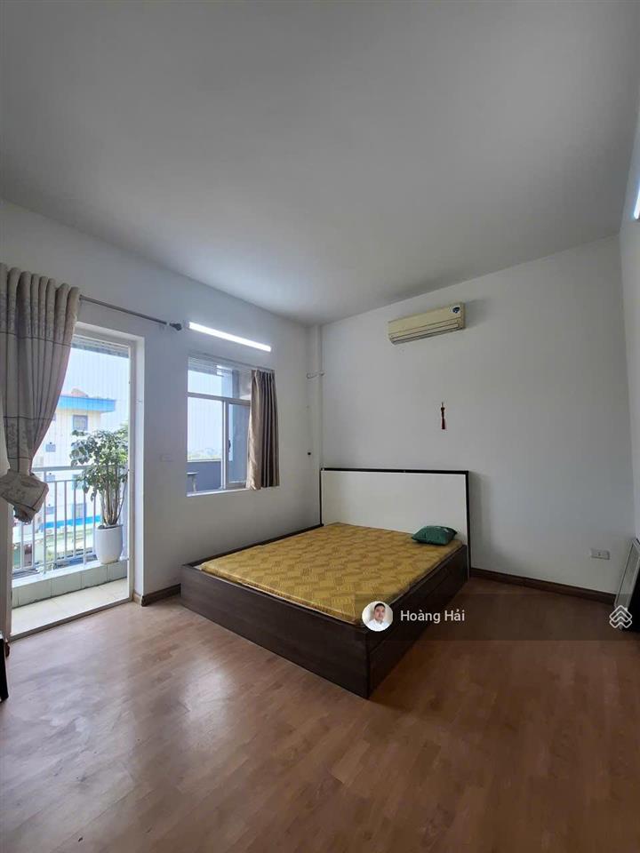 Bán chcc việt hưng 100m2 3pn/2wc ban công đông nam cực mát giá 4,9 tỷ