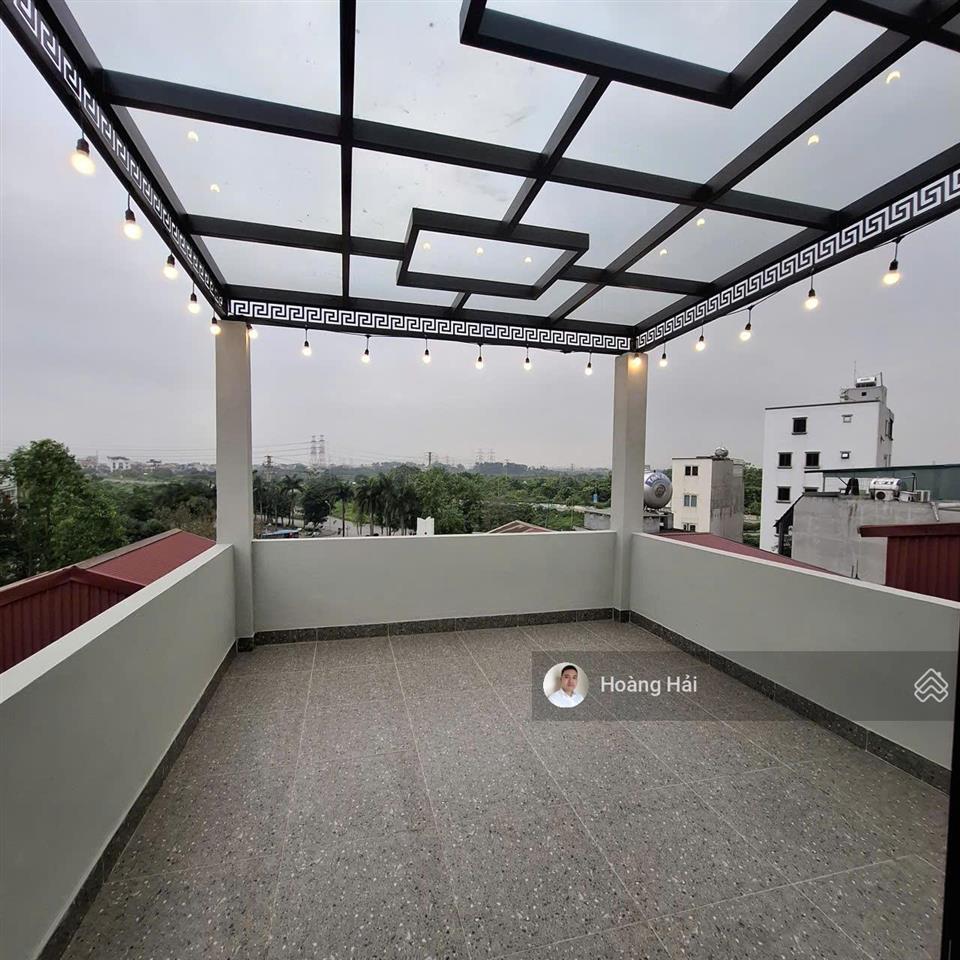 Cho thuê nhà riêng việt hưng mới tinh 61m2 5 tầng ngõ ô tô có thang máy full nội thất, giá 15tr/th