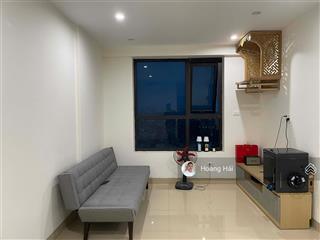 Cực hiếm cho thuê chcc valencia garden 61m 2 phòng ngủ ban công đông nam giá 8tr/th