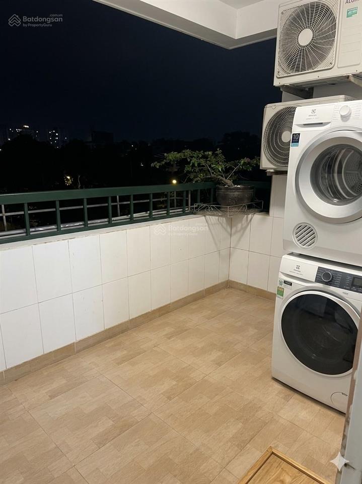 Bán chung cư kđt việt hưng 74m 2 phòng ngủ nhà đẹp thoáng mát chỉ 3,55 tỷ