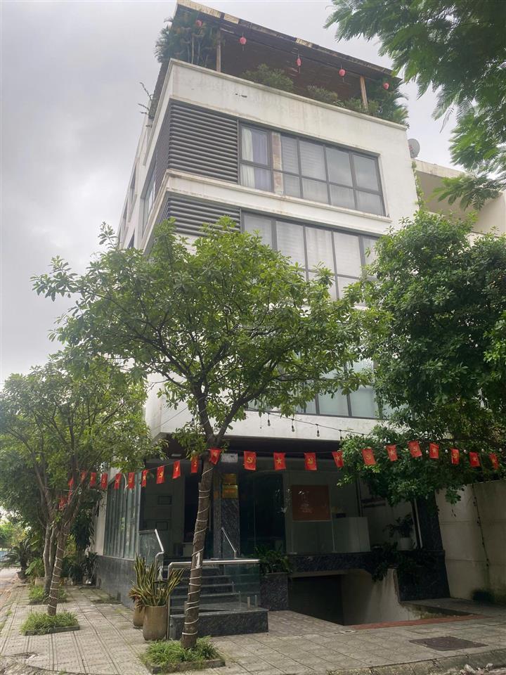 Cho thuê nhà riêng mặt ngõ kinh doanh phố việt hưng, phù hợp vừa ở vừa làm văn phòng, giá 50tr/th