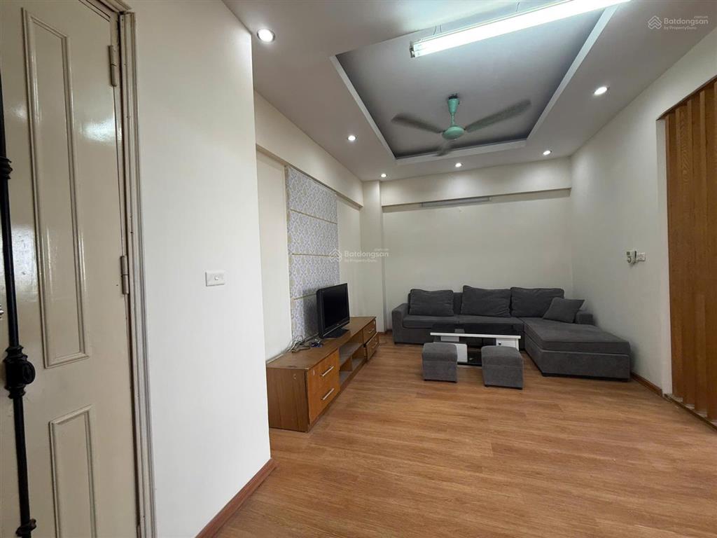 Cho thuê chcc kđt việt hưng 110m 3 phòng ngủ 2wc nhà đẹp thoáng mát giá 10,5tr/th