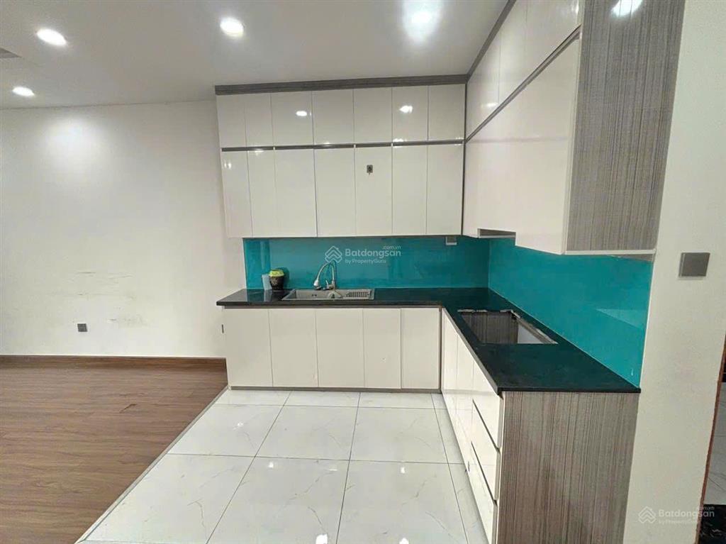 Bán chung cư dự án mới việt hưng 82m 3 phòng ngủ 2wc thoáng mát giá 6.59 tỷ
