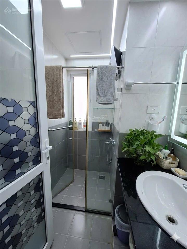Bán chung cư việt hưng 94m 3 phòng ngủ 2 wc nhà đẹp thoáng mát giá nhỉnh 5 tỷ