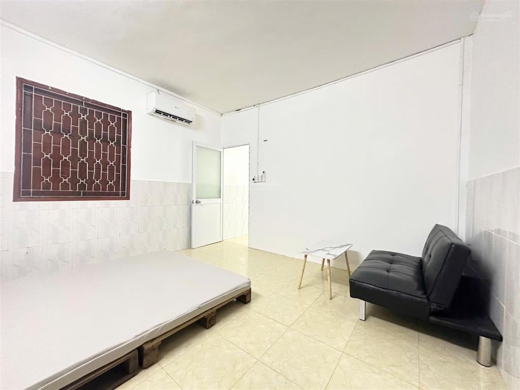 Chính chủ cho thuê phòng trọ 2 phòng ngủ 1 wc tách bếp  trung tâm bà rịa  full nội thất