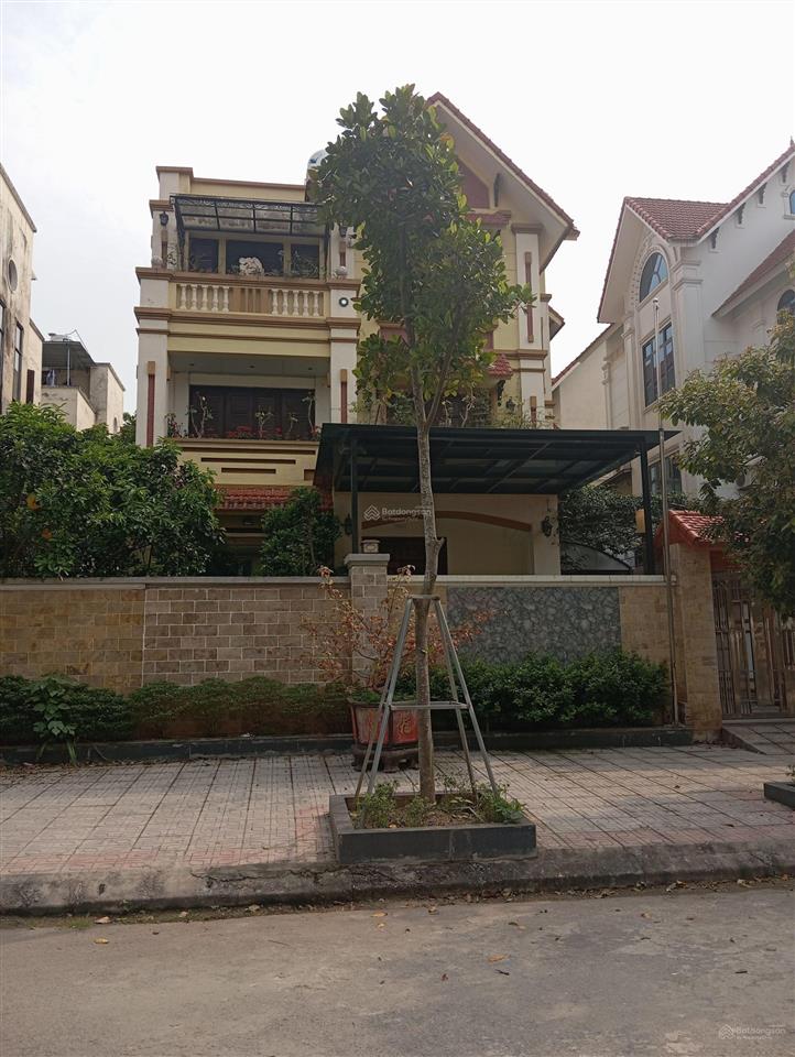 Bán biệt thự kđt vân canh hoài đức , xây thô, vỉa hè, ô tô, ở sướng, dt 280 m, mt 15m, giá 150tr/m