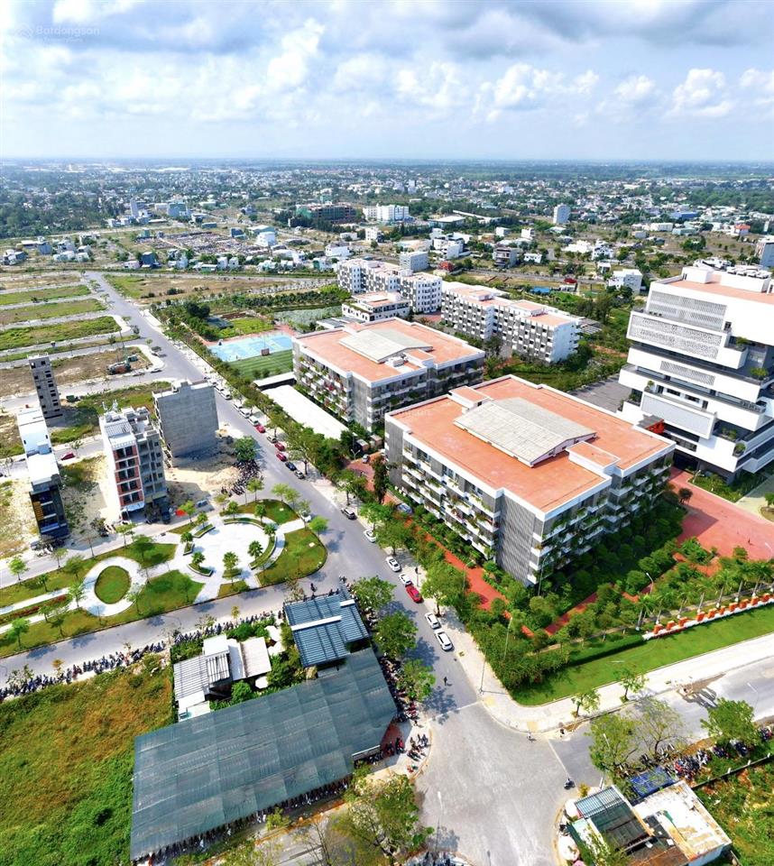 Bán lô đất 102m2 ngay đại học fpt  giá tốt