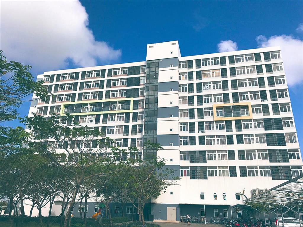Bán lô đất 102m2 ngay đại học fpt  giá tốt