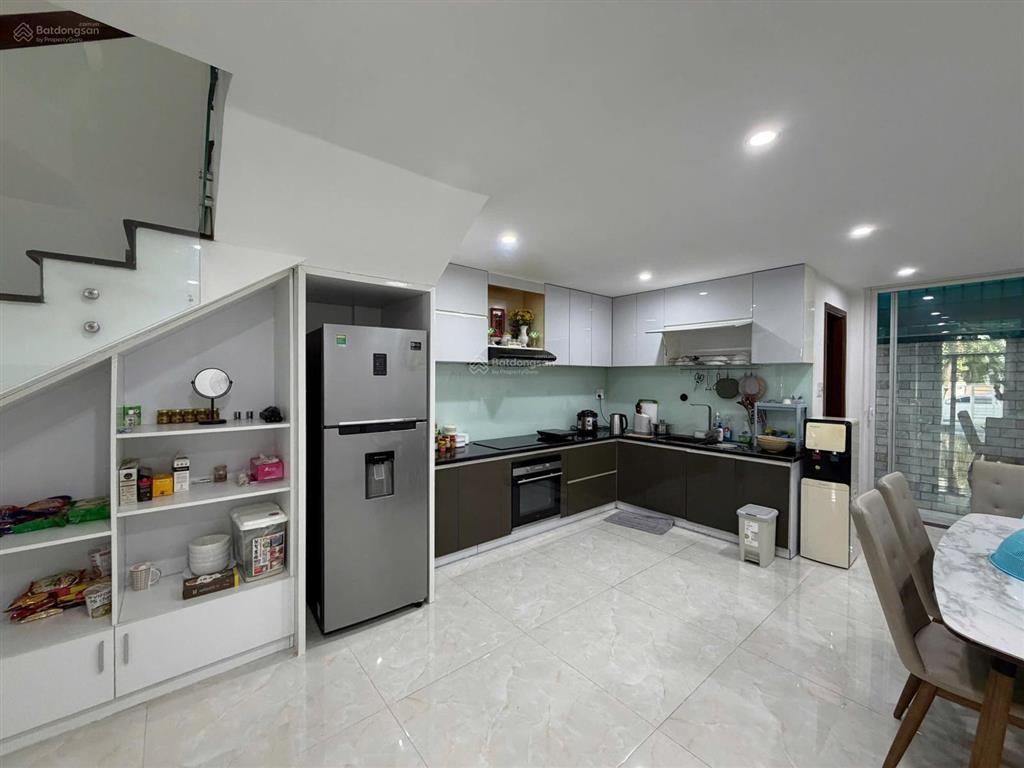 Cho thuê nhà liền kề euro villa  3 tầng  4pn và 4 wc