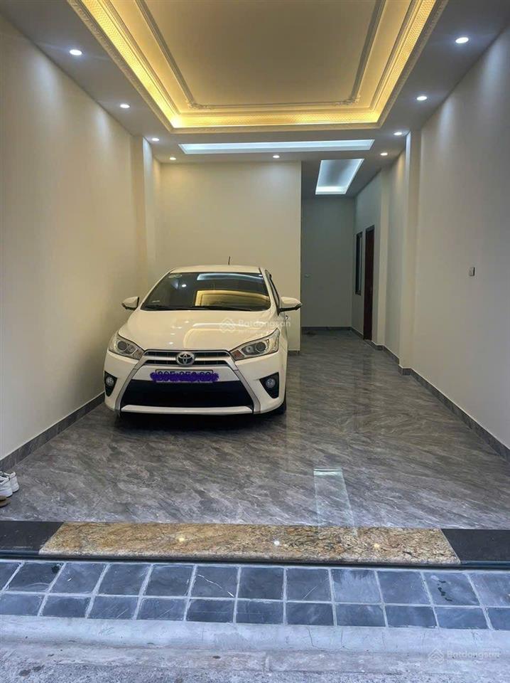 Nhà 50m2 xây mới 5 tầng, gara ô tô ở ngõ 117 khu hàng không nguyễn sơn, long biên, hà nội 20.5 tỷ