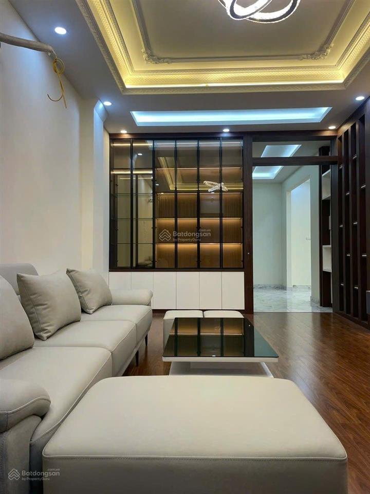 Nhà 50m2 xây mới 5 tầng, gara ô tô ở ngõ 117 khu hàng không nguyễn sơn, long biên, hà nội 20.5 tỷ