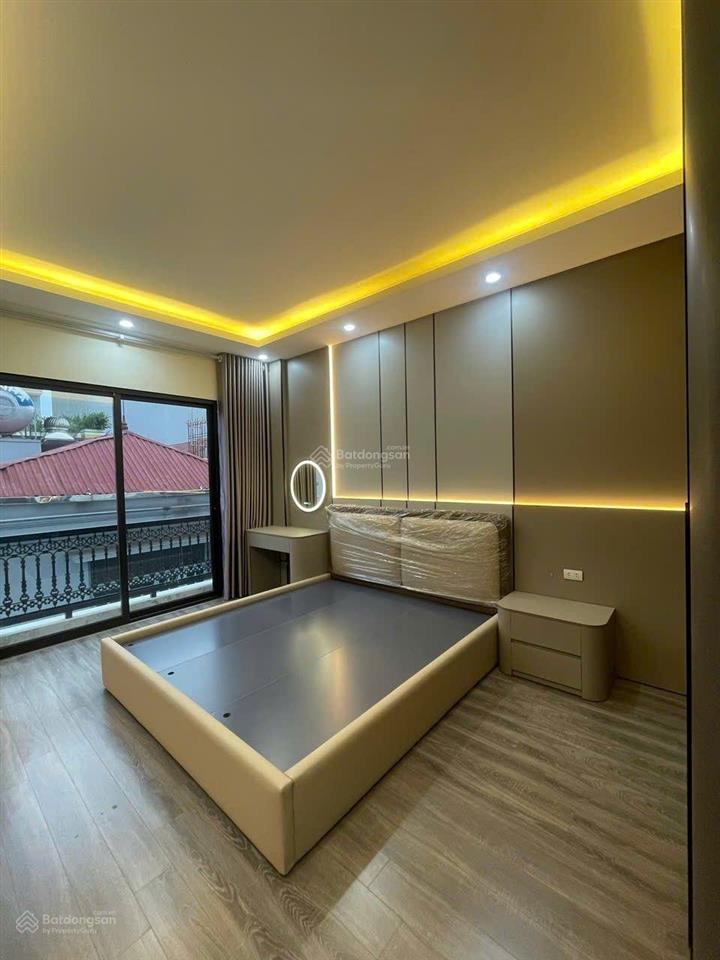 Nhà 50m2 xây mới 5 tầng, gara ô tô ở ngõ 117 khu hàng không nguyễn sơn, long biên, hà nội 20.5 tỷ