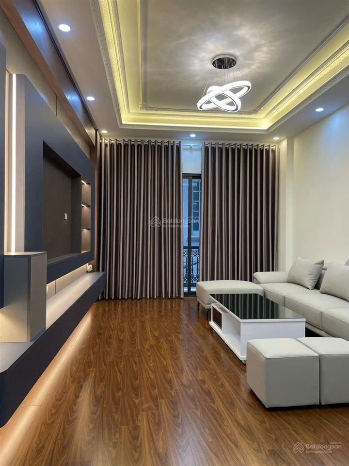 Nhà 50m2 xây mới 5 tầng, gara ô tô ở ngõ 117 khu hàng không nguyễn sơn, long biên, hà nội 20.5 tỷ