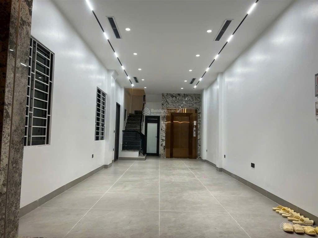 Nhà 46/50m2 xây 6t, thang máy, full nội thất đường 12m ở tái định cư ngọc thụy, bồ đề, hn 24.6 tỷ